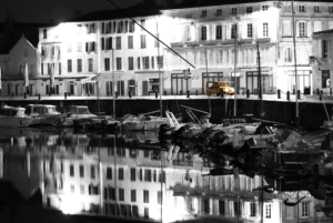 Méhari à Minuit sur le Port